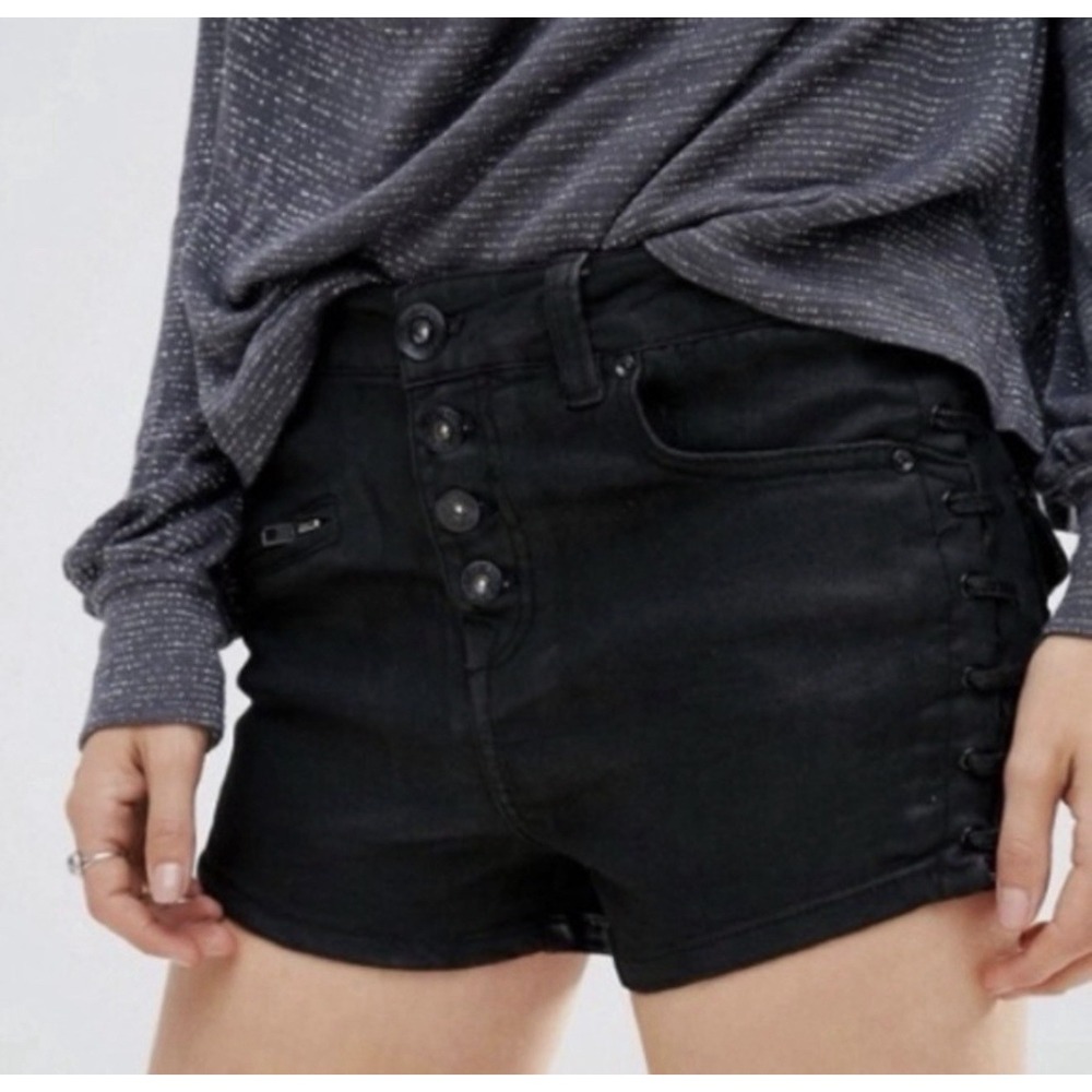 Free People Black Denim Lace Up Shorts Button Fly Moto Y2K Size 25 Zip Pocket